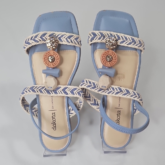 Dakota Shoes - Dakota Y6791 rasteira pedraria sandal Blue Leather Sandals Size 7